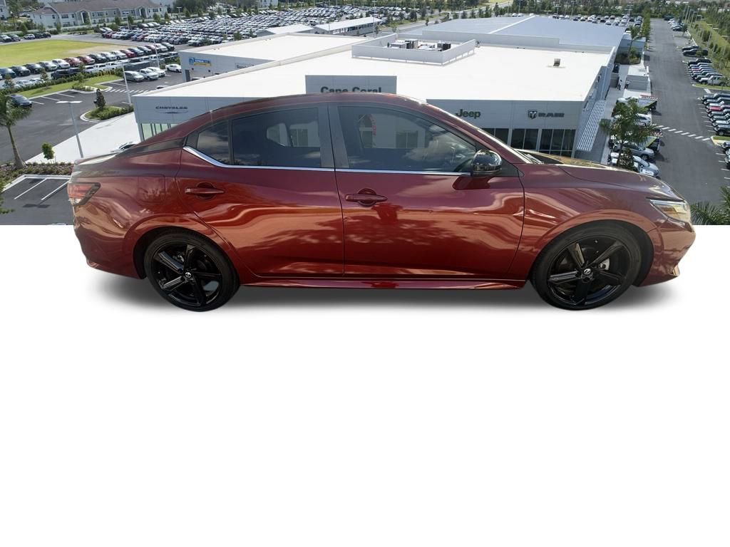 Used 2022 Nissan Sentra SR image 3