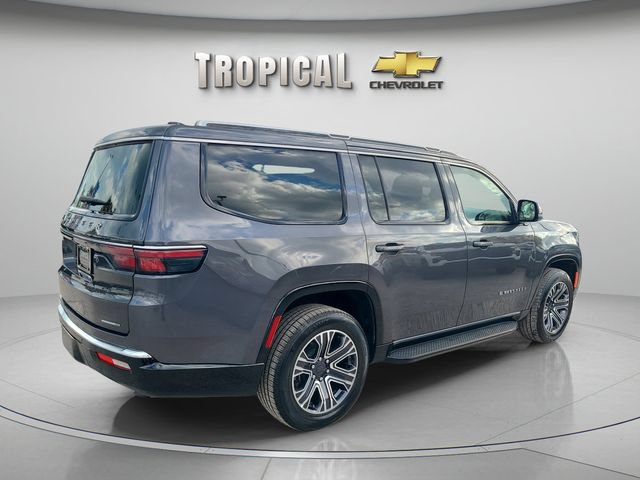 Used 2024 Jeep Wagoneer Series II w/ Flexible Seating Group RWD image 5