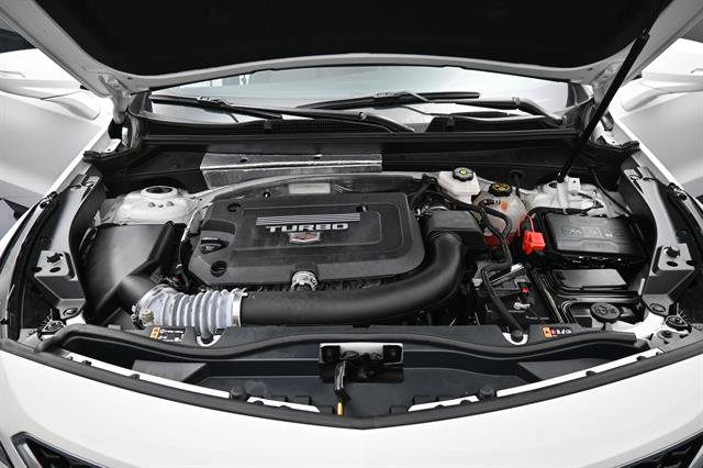 Used 2023 Cadillac XT4 Sport w/ Cold Weather Package FWD image 20