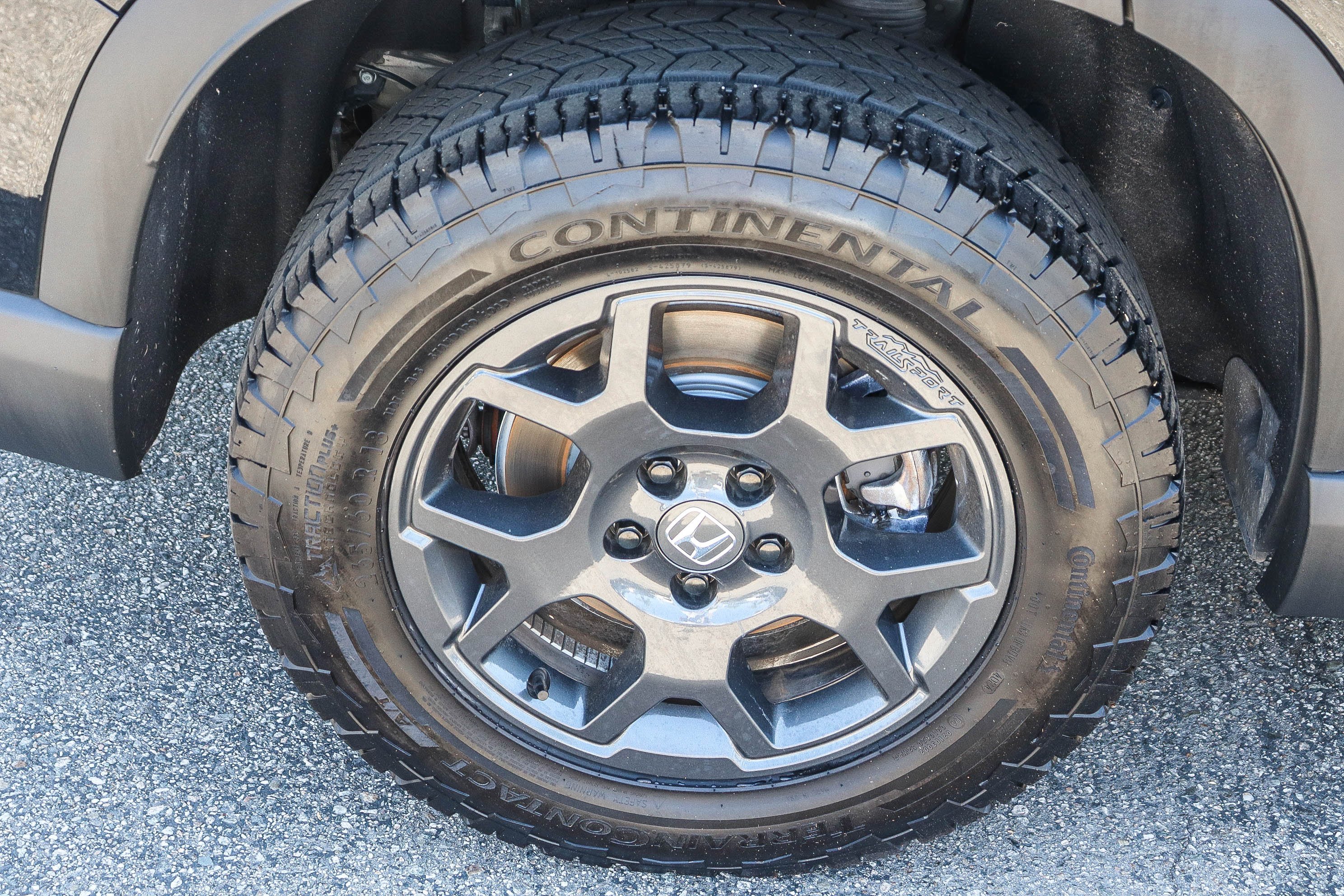 Used 2025 Honda Pilot TrailSport image 8