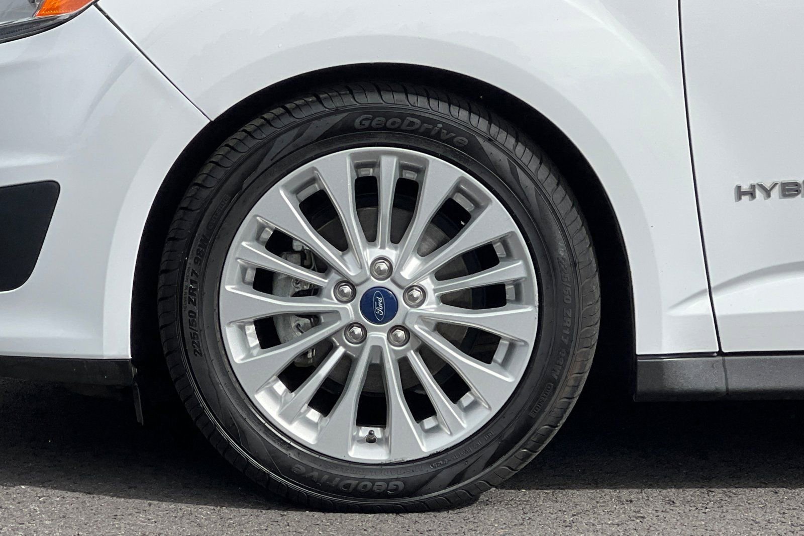 Used 2018 Ford C-MAX SE image 25