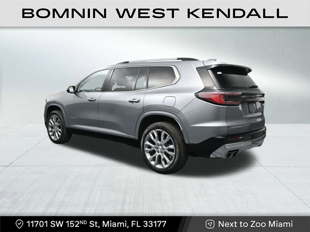 Used 2024 GMC Acadia Denali image 3