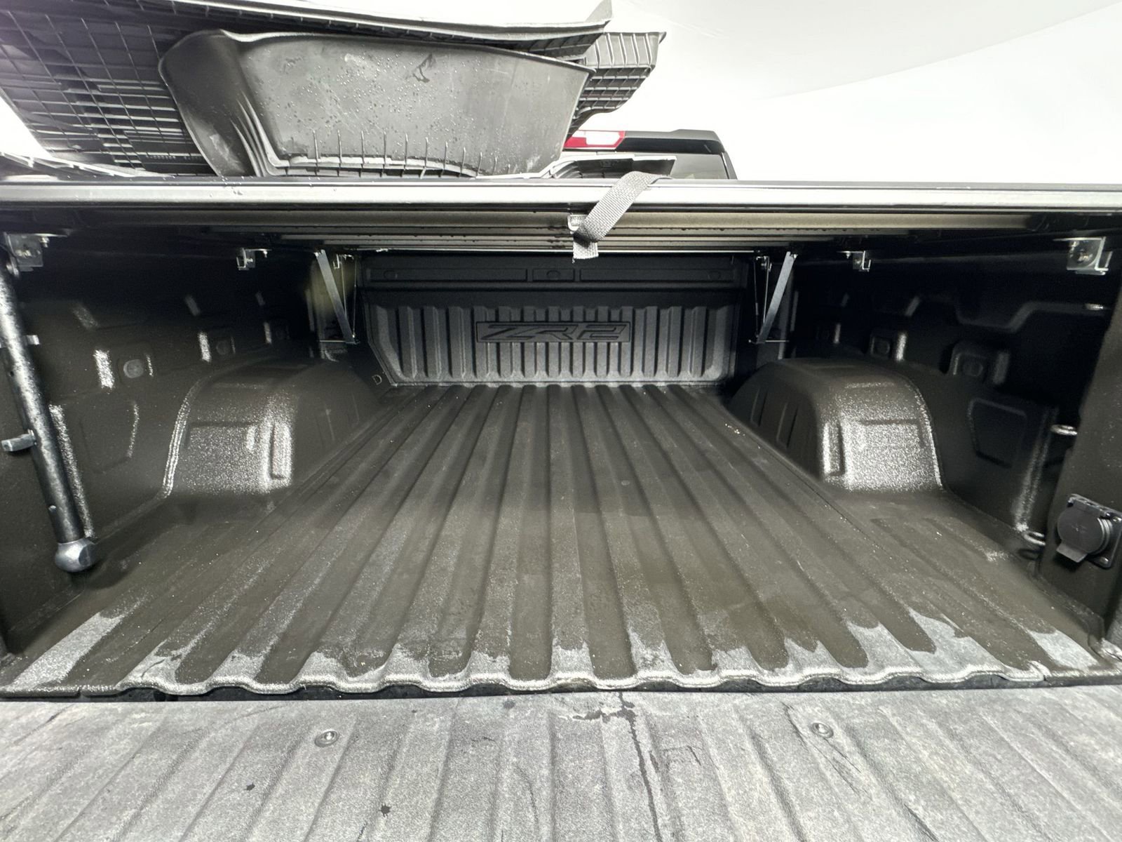 Used 2024 Chevrolet Silverado 1500 ZR2 w/ Technology Package image 40