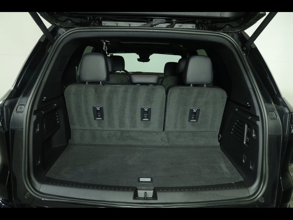 Used 2024 Chevrolet Traverse RS w/ LPO, Floor Liner Package AWD/4WD image 13