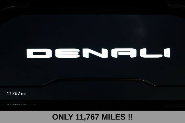 Used 2025 GMC Sierra 2500 Denali Ultimate AWD/4WD image 6