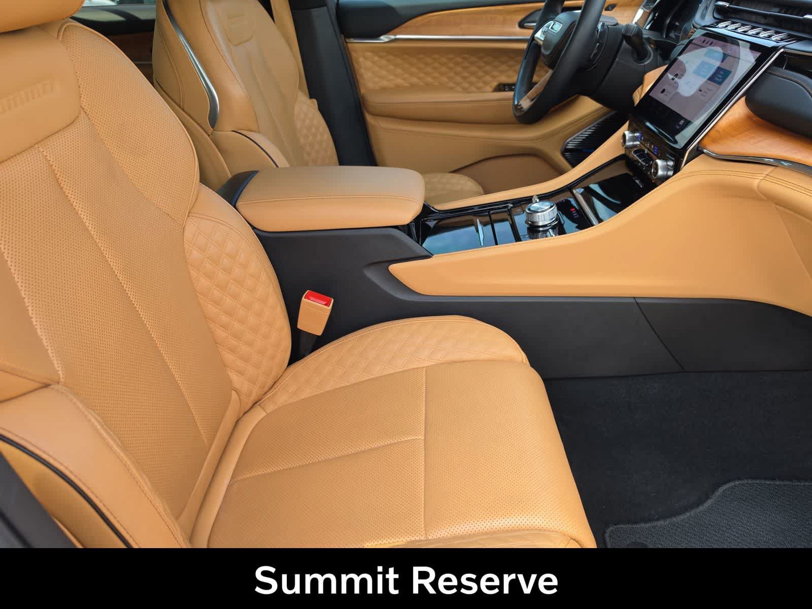 Used 2024 Jeep Grand Cherokee Summit AWD/4WD image 18
