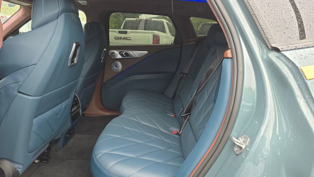 Used 2023 BMW XM AWD/4WD image 52