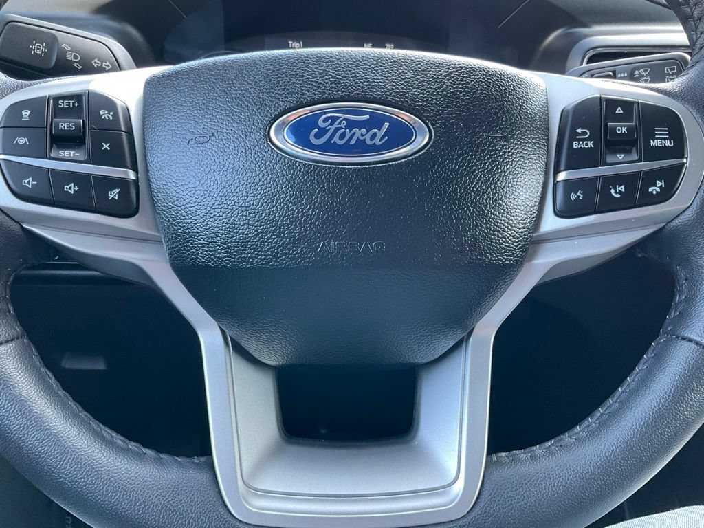 Certified 2024 Ford Explorer XLT w/ Equipment Group 202A AWD/4WD image 44