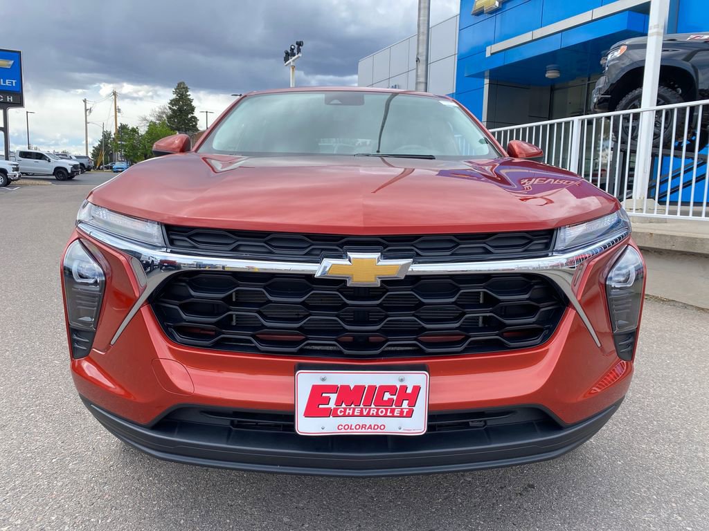Used 2024 Chevrolet Trax LS w/ LS Convenience Package FWD image 8