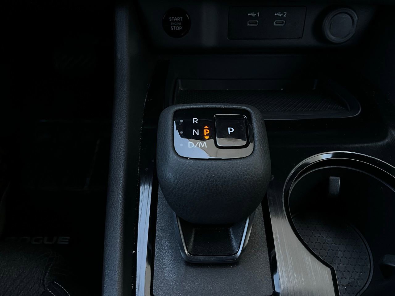 Used 2025 Nissan Rogue SV FWD image 24