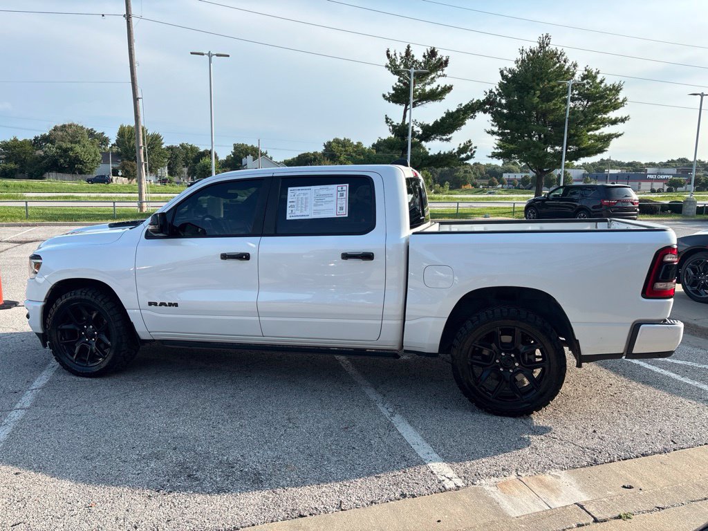 Used 2023 RAM 1500 Laramie AWD/4WD image 9