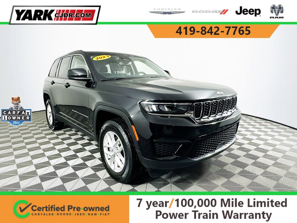Used 2023 Jeep Grand Cherokee Laredo w/ Luxury Tech Group I