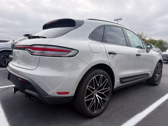Used 2022 Porsche Macan AWD/4WD image 4