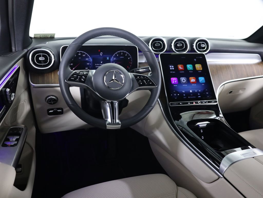 Used 2026 Mercedes-Benz GLC 300 4MATIC image 29