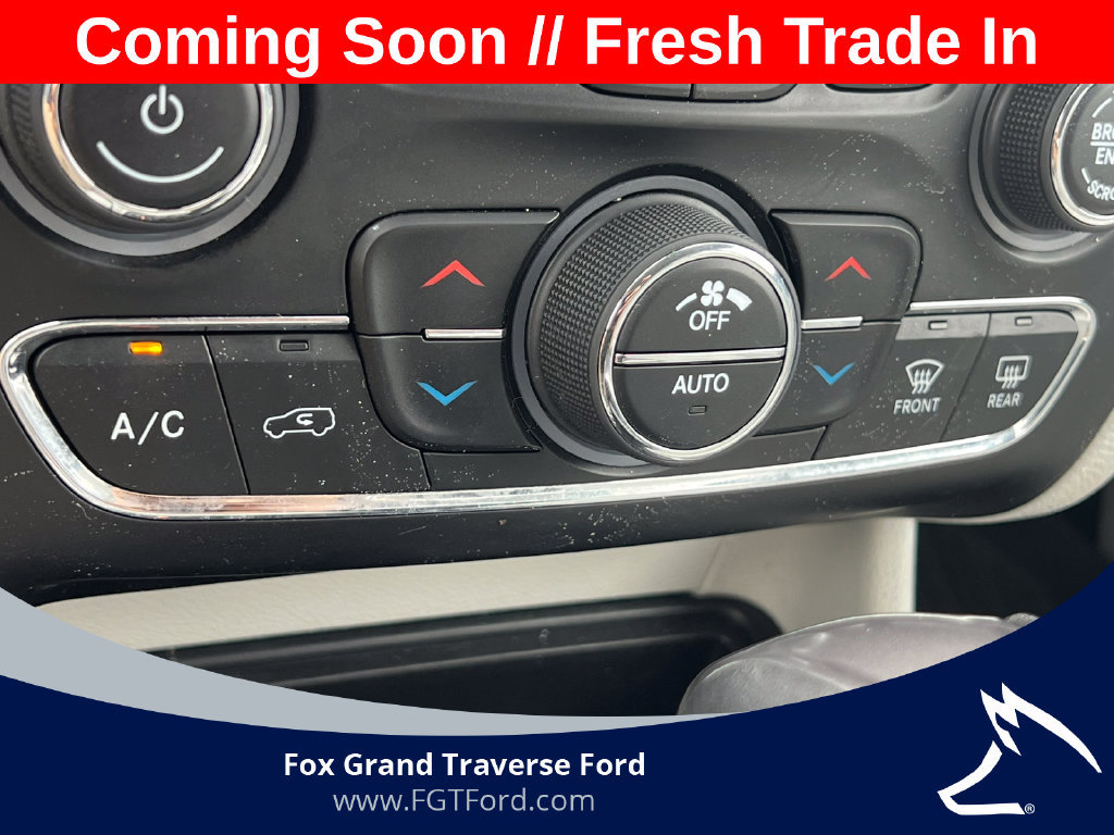Used 2020 Jeep Cherokee Latitude Lux w/ Comfort/Convenience Group AWD/4WD image 26