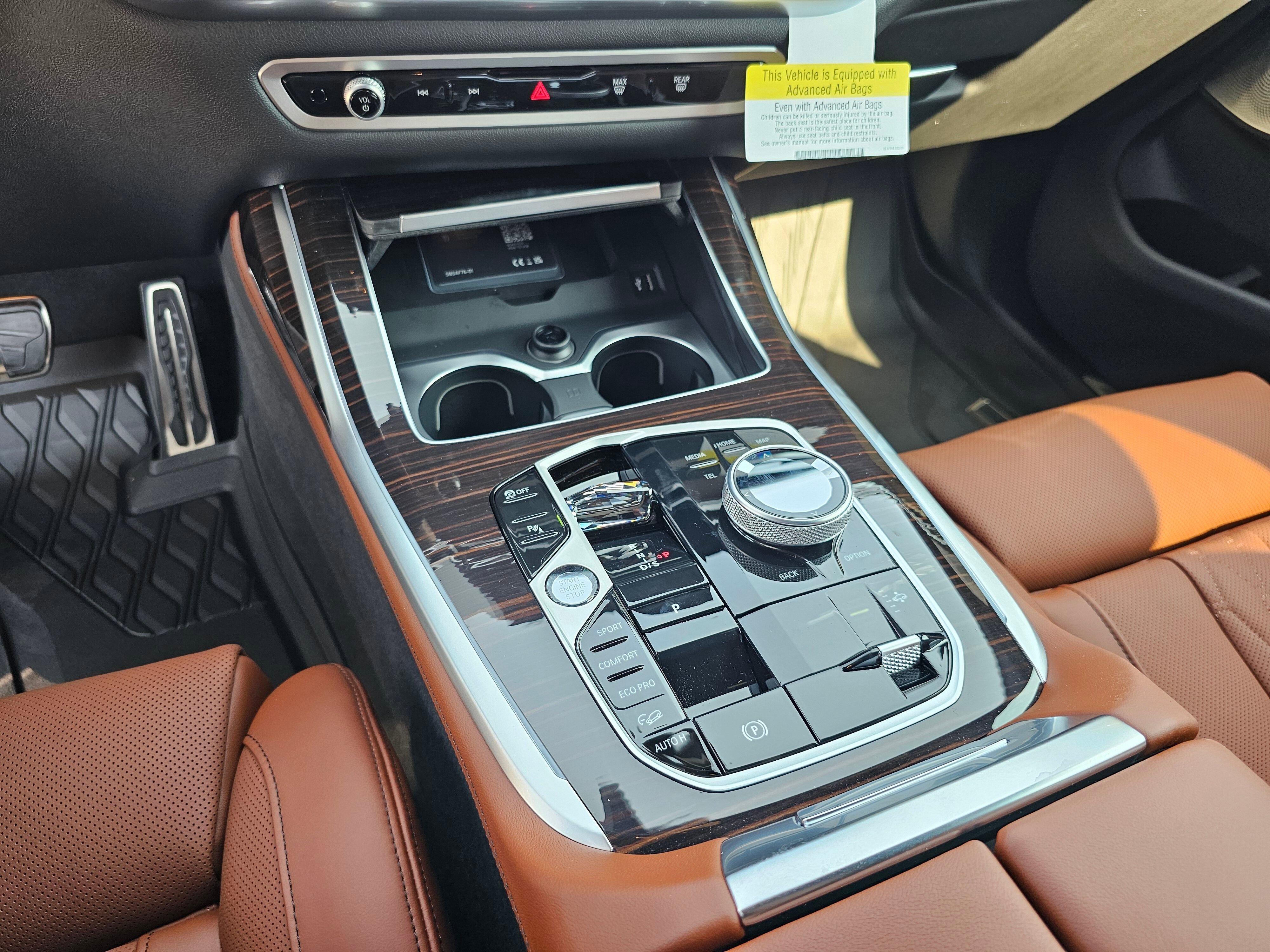 New 2026 BMW X7 M60i image 22