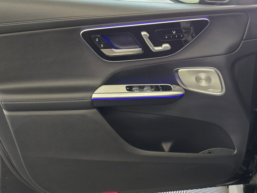 Certified 2025 Mercedes-Benz GLC 43 AMG 4MATIC Coupe image 35