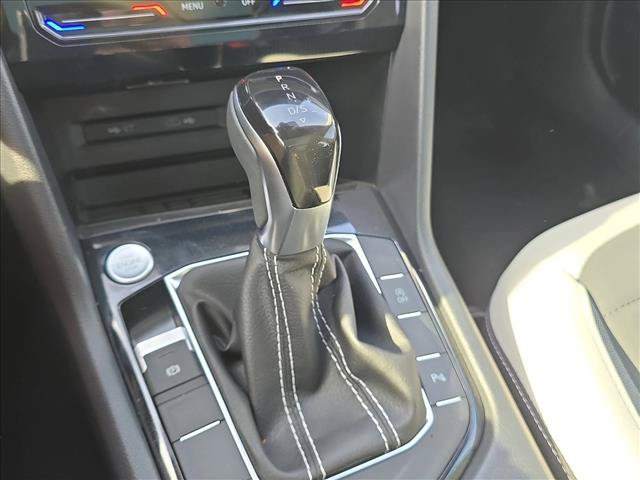 New 2026 Volkswagen Taos SE FWD image 17