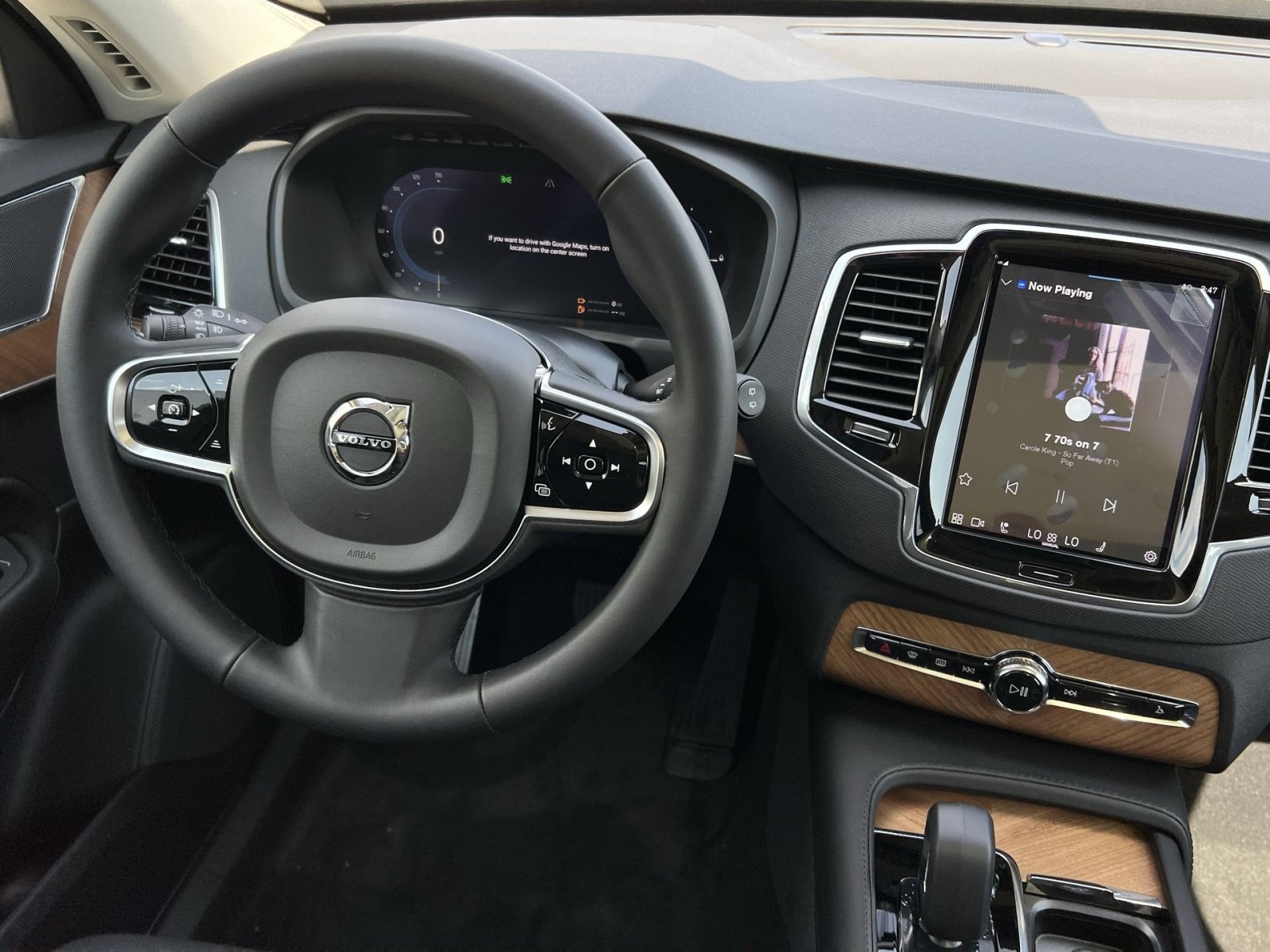 Used 2024 Volvo XC90 T8 Plus w/ Protection Package Premier AWD/4WD image 16