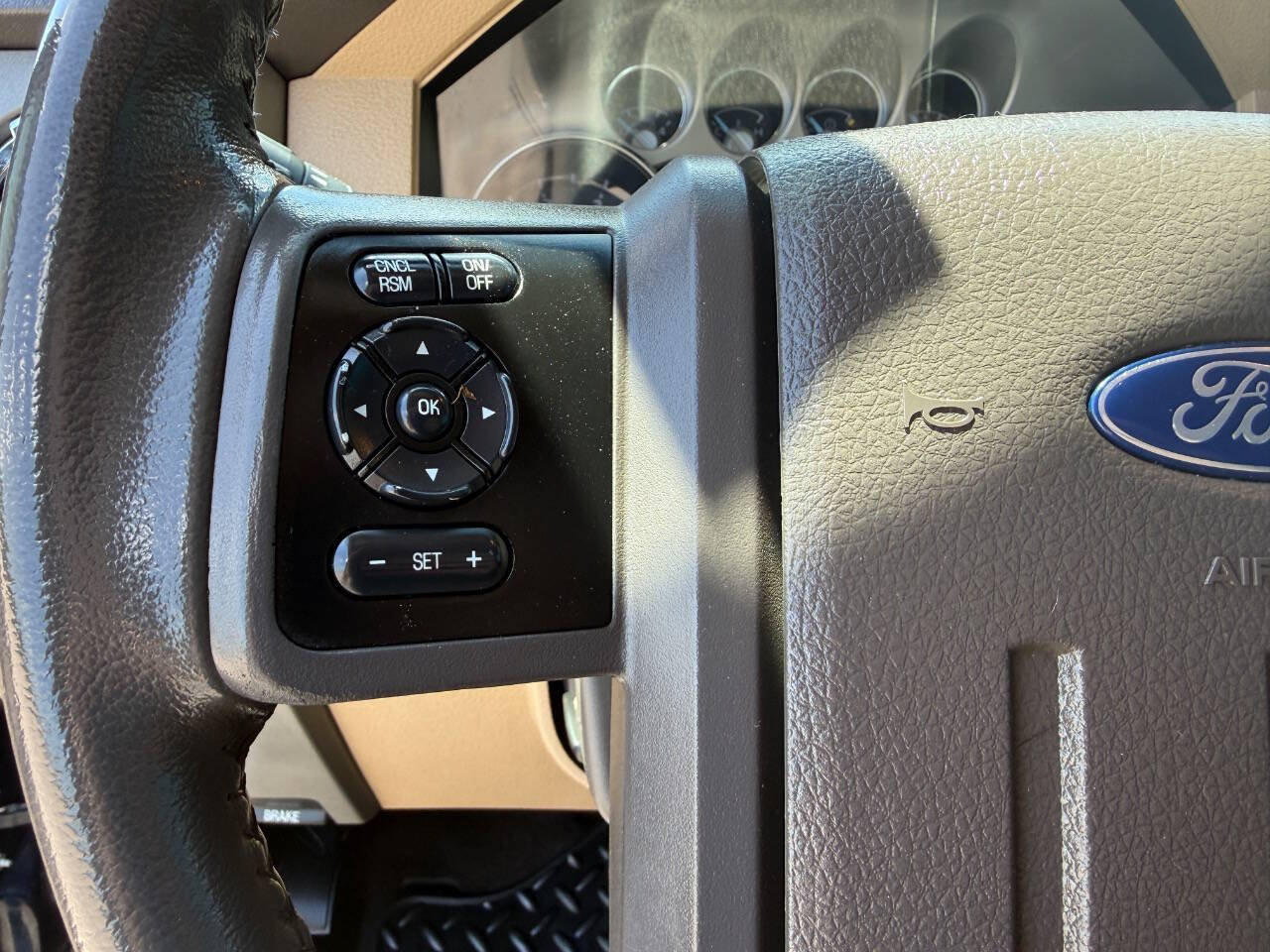 Used 2016 Ford F250 Lariat w/ Lariat Ultimate Package AWD/4WD image 21