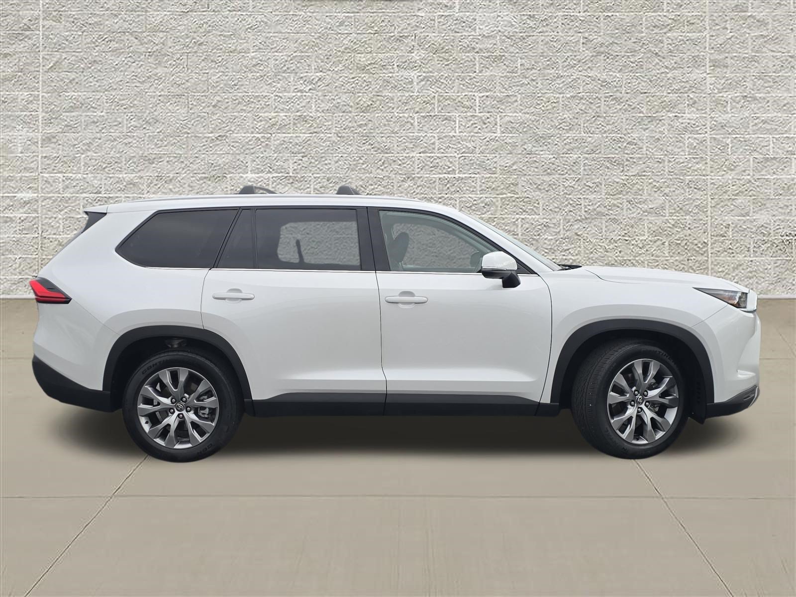 Used 2024 Toyota Grand Highlander AWD Hybrid image 8