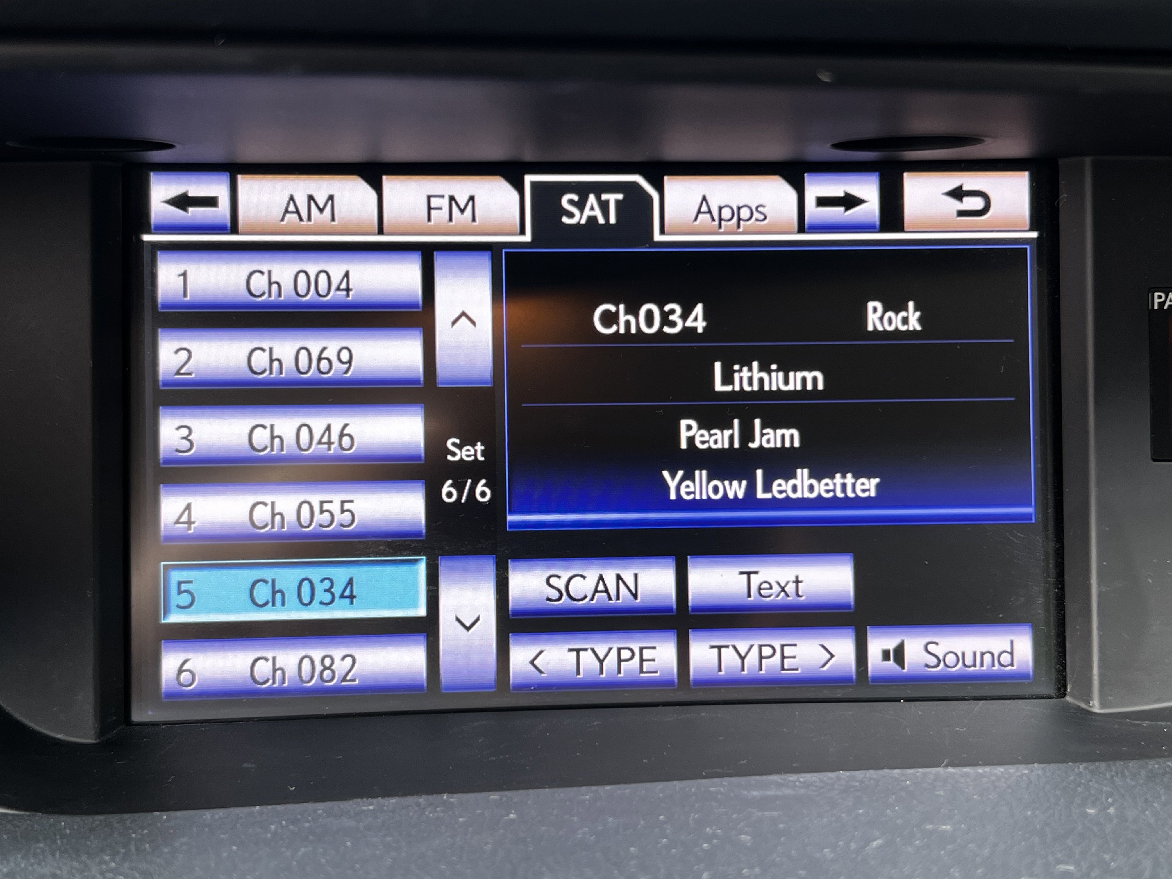 Used 2013 Lexus ES 350 w/ Luxury Pkg FWD image 23