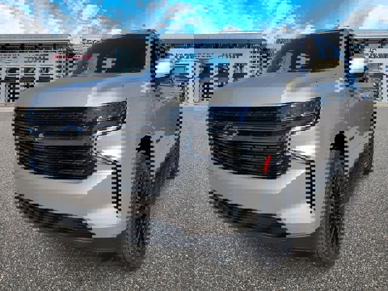 Used 2021 Chevrolet Suburban RST image 4