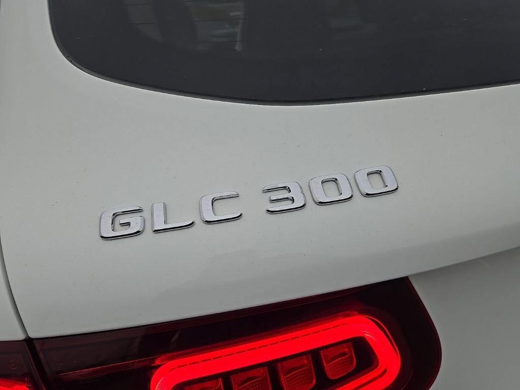 Used 2021 Mercedes-Benz GLC 300 GLC 300 image 10