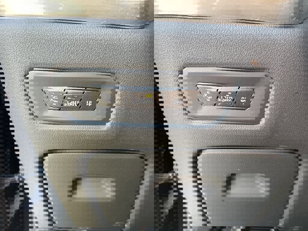 Used 2024 BMW X5 sDrive40i w/ M Sport Package image 6