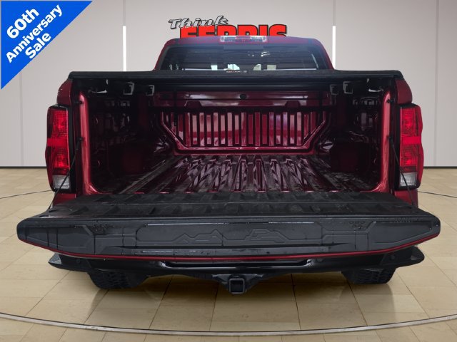 Used 2024 Chevrolet Colorado Trail Boss w/ Technology Package AWD/4WD image 9