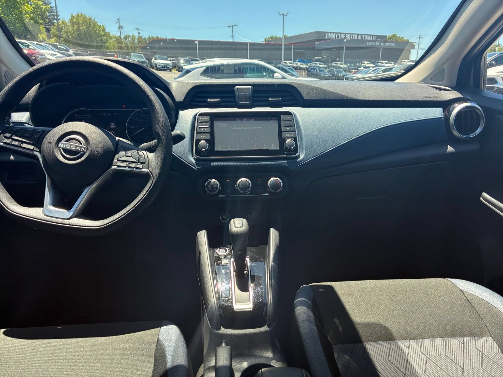 Used 2025 Nissan Versa SV FWD image 17