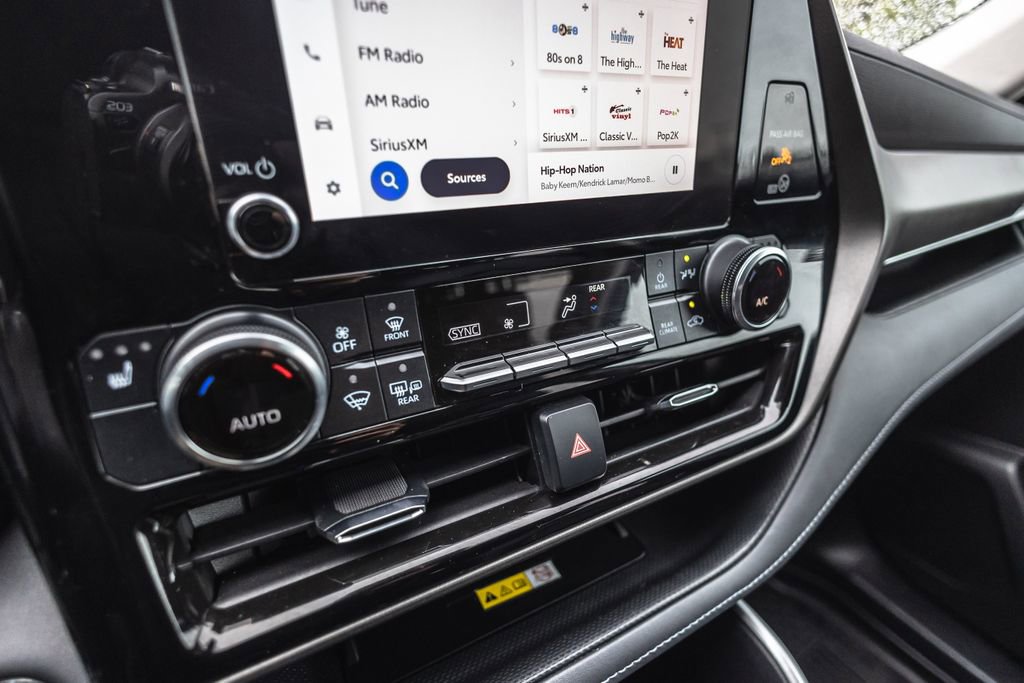 Used 2023 Toyota Highlander XLE image 17