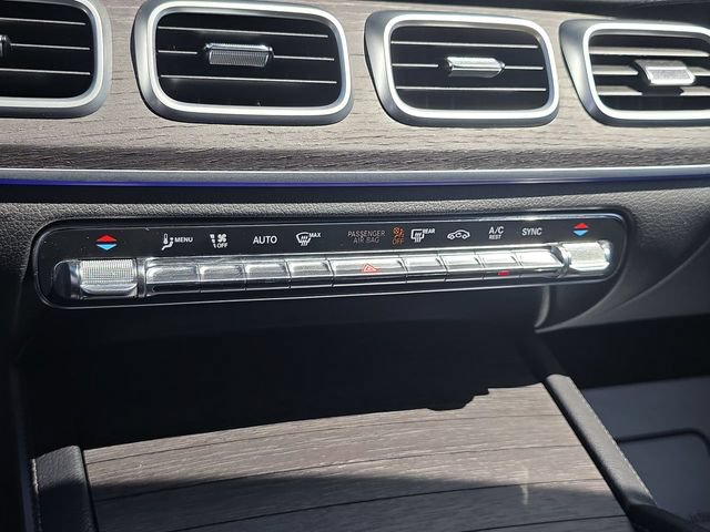 Used 2020 Mercedes-Benz GLS 450 4MATIC image 26
