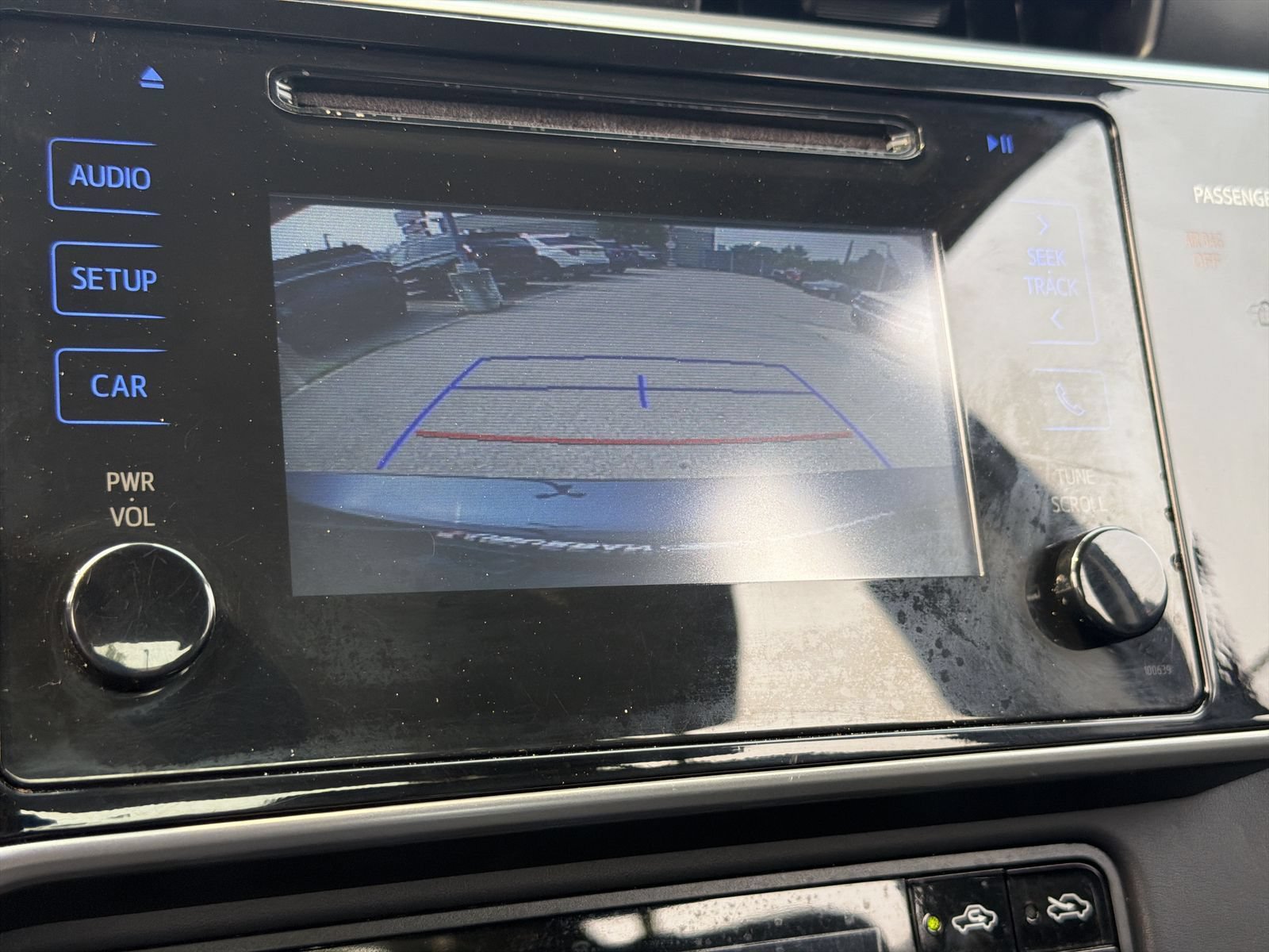 Used 2017 Toyota Corolla SE w/ Carpet Mat Package (TMS) FWD image 28