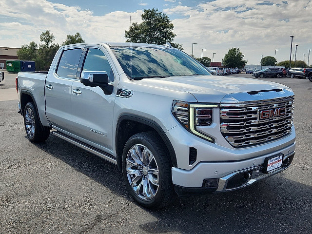 Certified 2022 GMC Sierra 1500 Denali w/ Denali Reserve Package AWD/4WD image 6