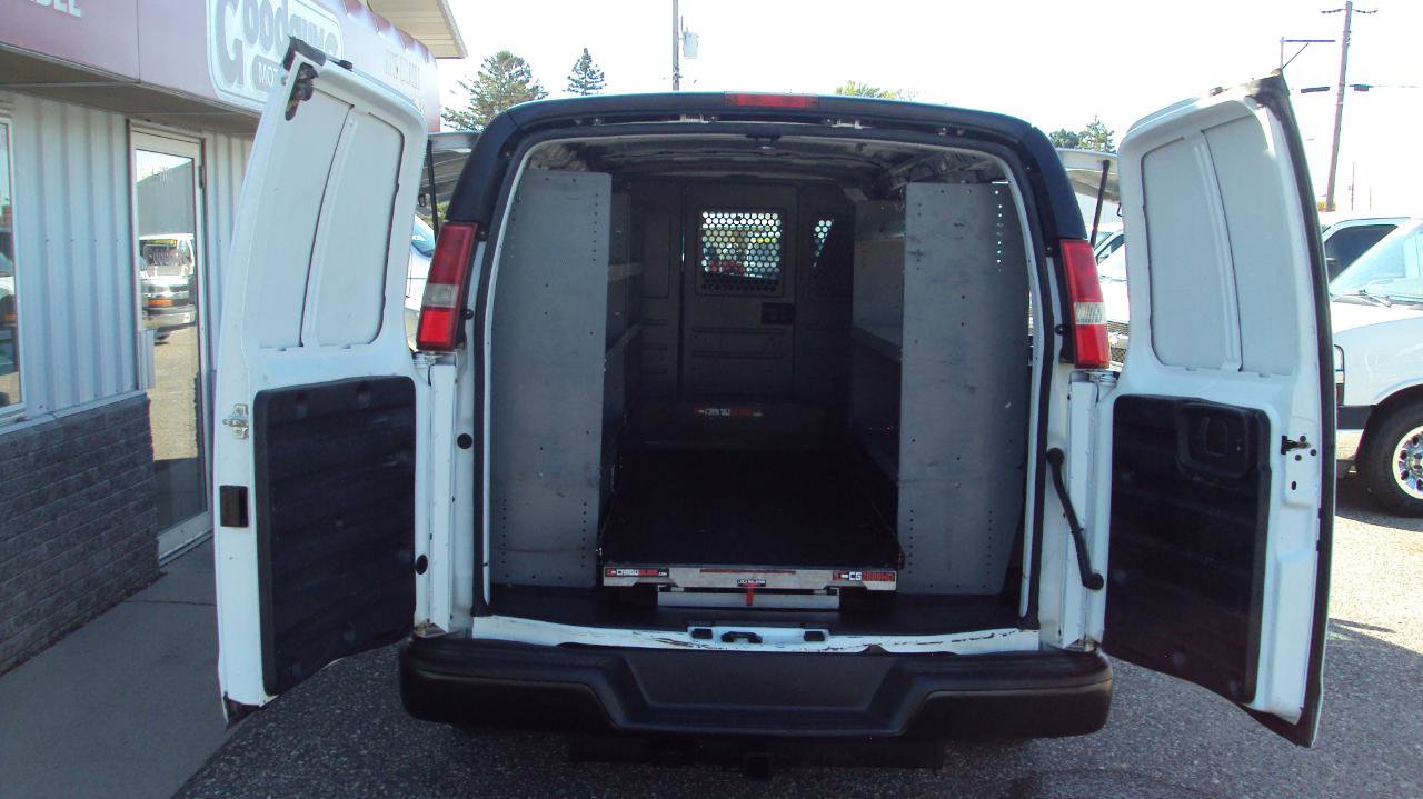 Used 2014 Chevrolet Express 1500 AWD image 9