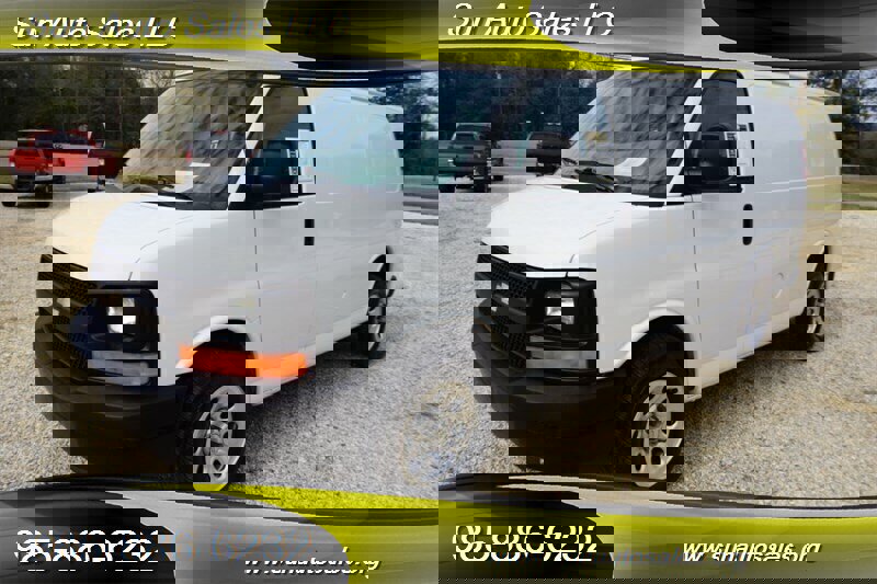 Used 2010 Chevrolet Express 1500 image 5