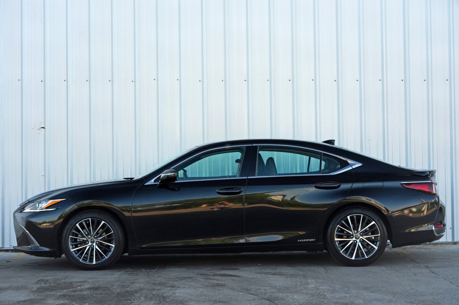 Used 2022 Lexus ES 300h w/ Premium Package FWD image 8