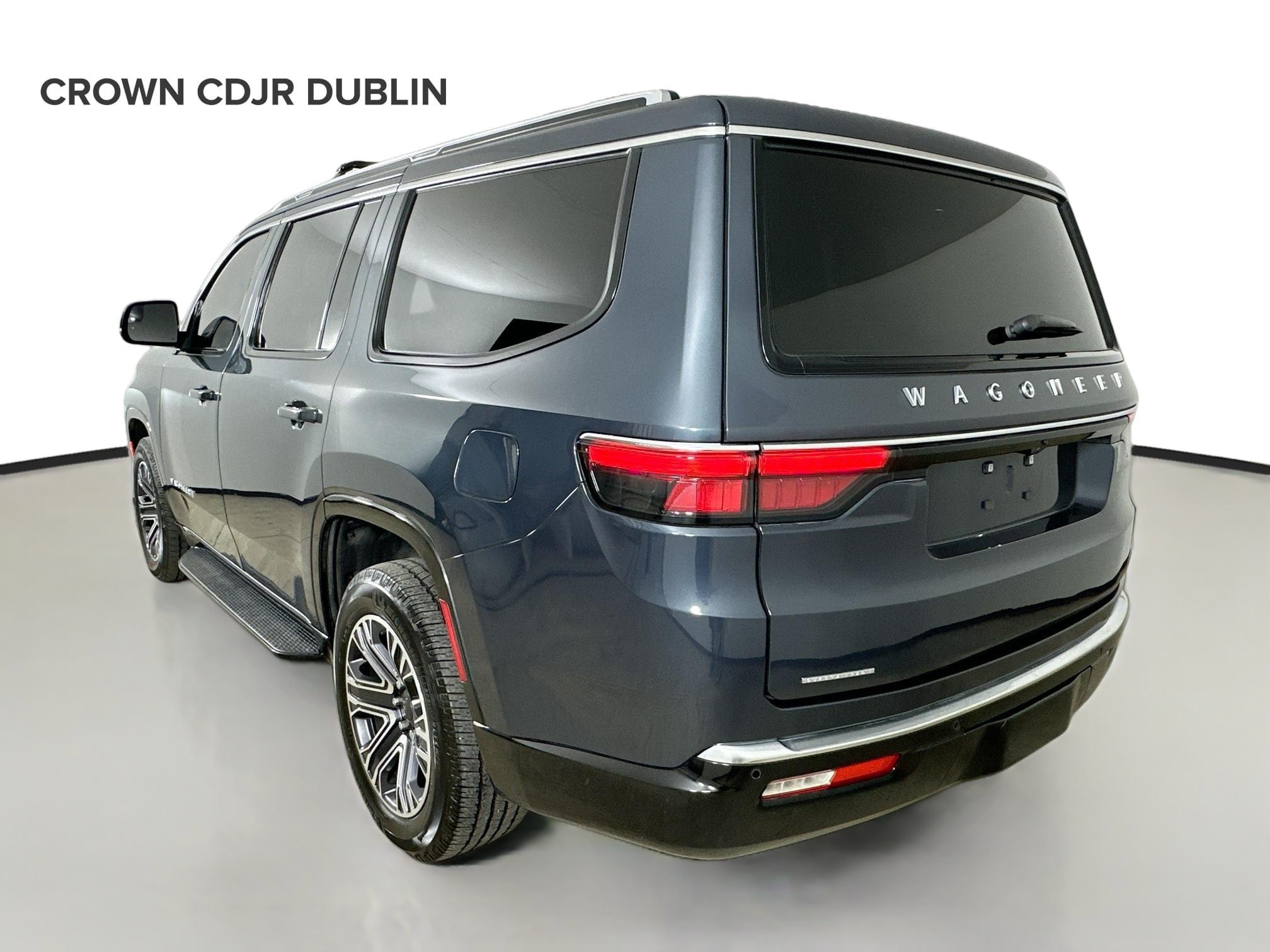 Certified 2023 Jeep Wagoneer 4WD w/ Premium Group I image 8