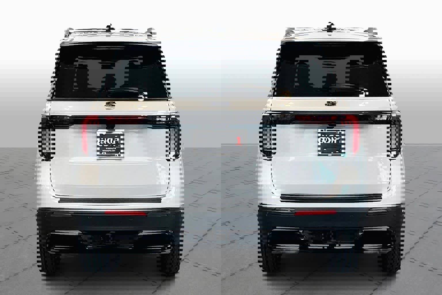 Used 2025 Ford Explorer ST-Line image 4