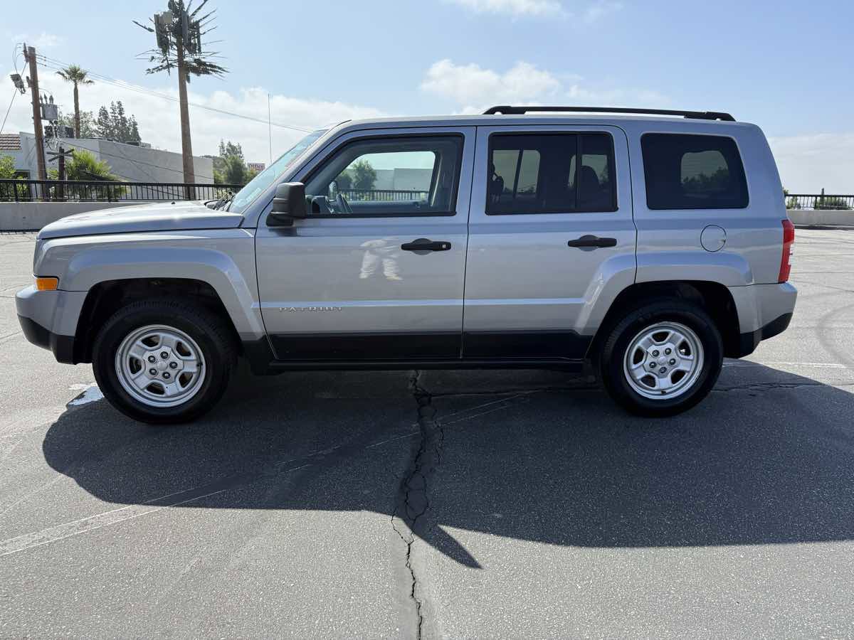 Used 2016 Jeep Patriot Sport image 5