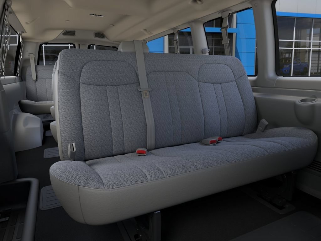 New 2026 Chevrolet Express 3500 LT w/ LT Preferred Equipment Group RWD image 18