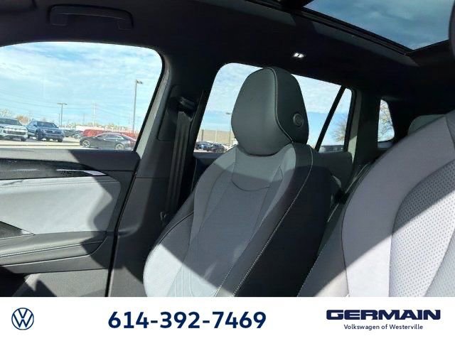 New 2026 Volkswagen Tiguan SE R-Line image 23