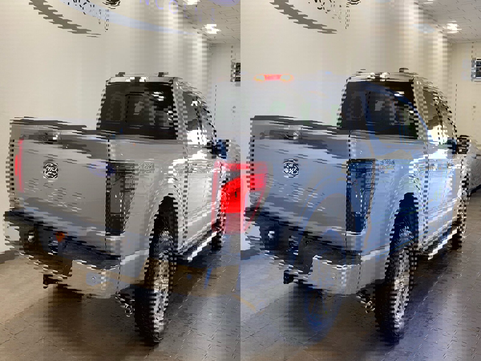 New 2025 Ford F150 XLT w/ Equipment Group 302A MID image 29