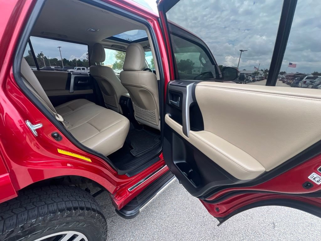 Used 2016 Toyota 4Runner Limited AWD/4WD image 20