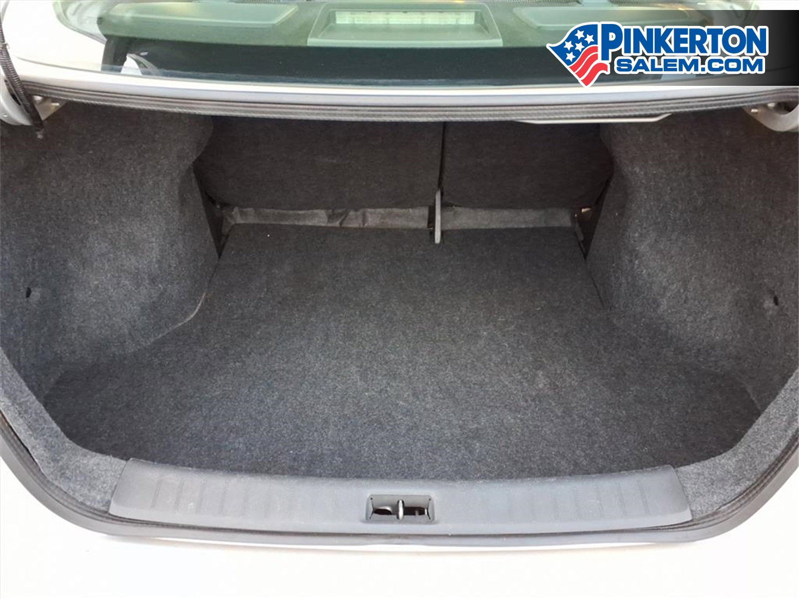 Used 2016 Nissan Sentra S image 29