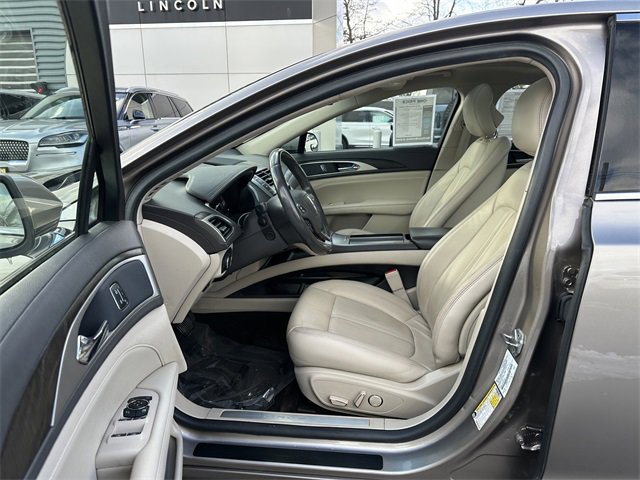 Used 2018 Lincoln MKZ Select w/ Select Plus Package image 19