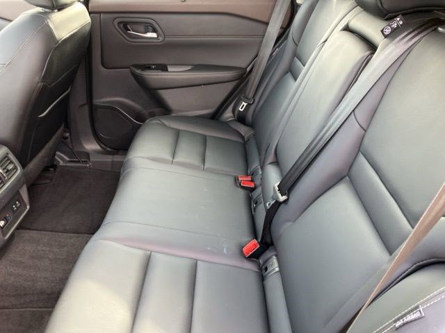 Used 2023 Nissan Rogue SL w/ SL Premium Package image 20