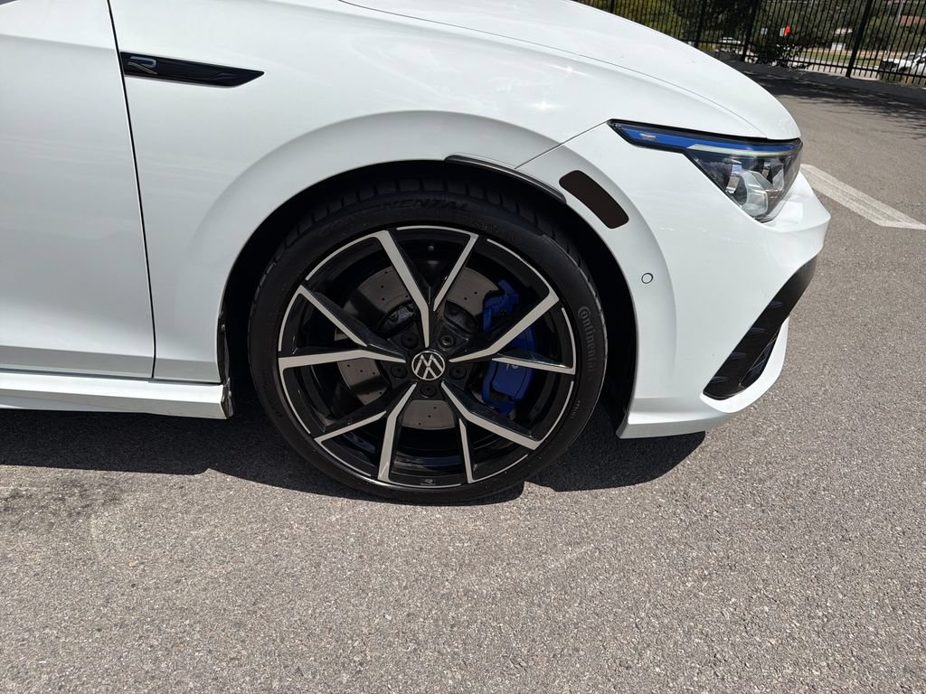 Used 2022 Volkswagen Golf R AWD/4WD image 16