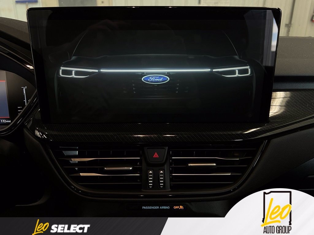 Used 2024 Ford Escape ST-Line w/ Tech Pack #1 AWD/4WD image 13